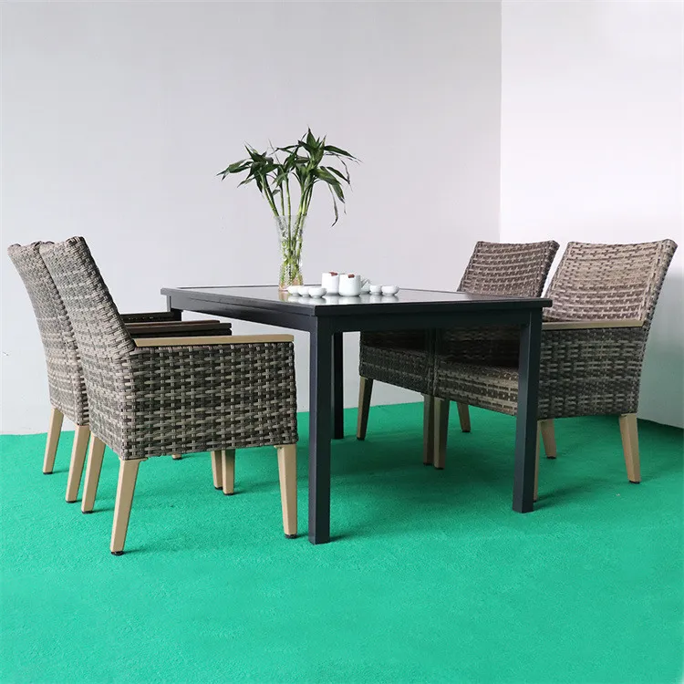 Каковы преимущества использования продуктов для мебели Rattan на открытом воздухе?